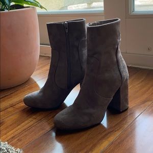 Ankle boot heels, size 6